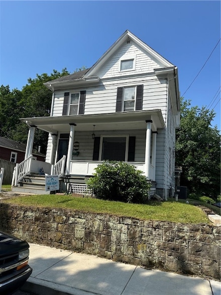420 1st St, Butler, PA 16001