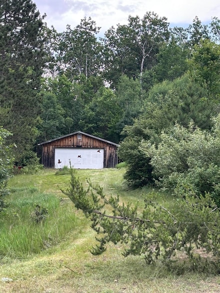 N9436 Baker Ln, Crivitz, WI 54114