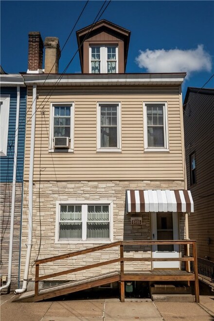 5155 Carnegie St, Pittsburgh, PA 15201