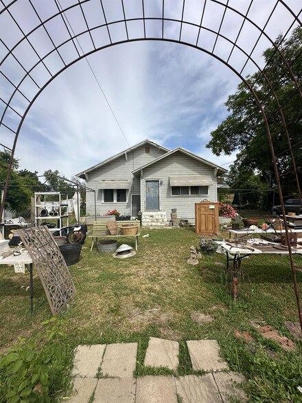 117 Commercial St, Princeton, CA 95970