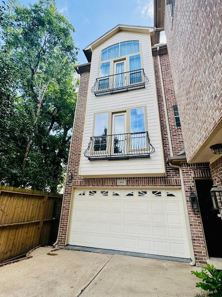 1812 Prospect St, Houston, TX 77004
