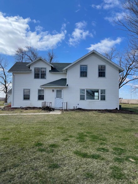 1030 59th St, Dysart, IA 52224