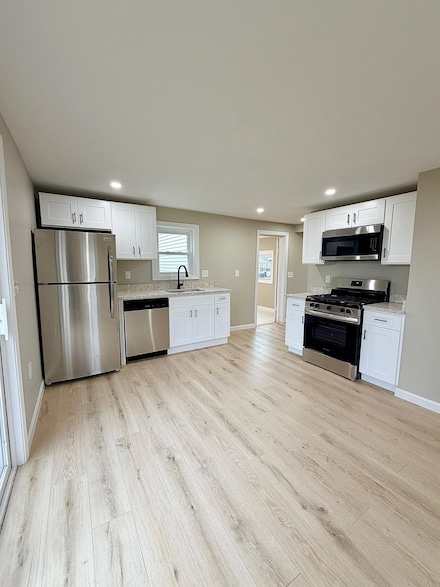 57 Washington St, Seabrook, NH 03874