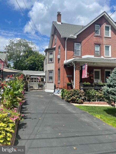 507 E Broadway Ave, Clifton Heights, PA 19018