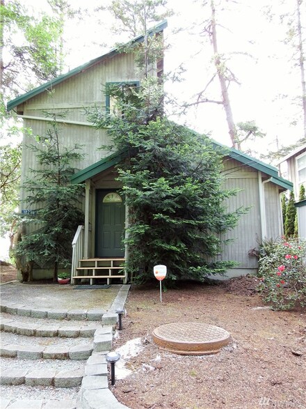 18238 Capet Zalsiluce Rd, La Conner, WA 98257
