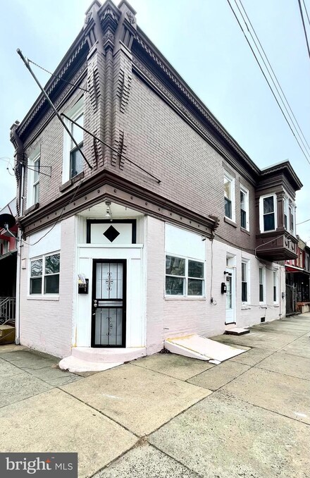2324 N 25th St, Philadelphia, PA 19132