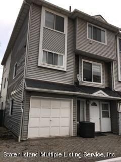 23 Tony Ct, Staten Island, NY 10305
