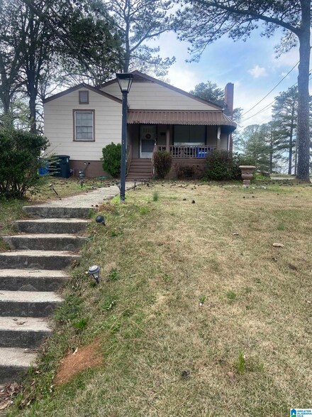 644 Beverly Dr N, Birmingham, AL 35206