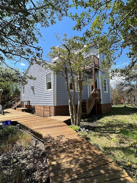 31 Homesite Ave, Ocean Beach, NY 11770