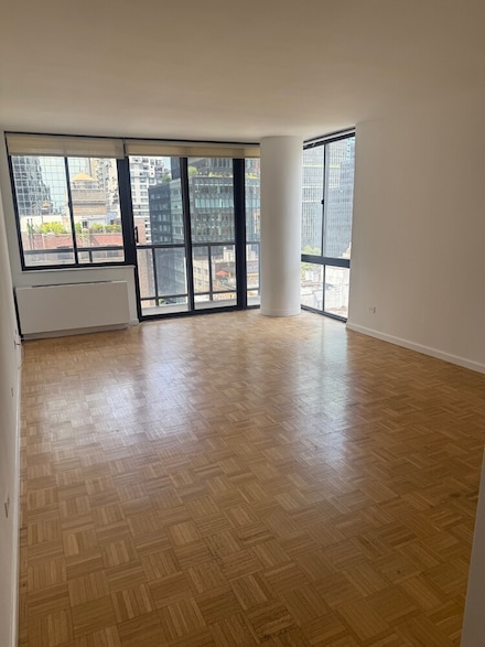 255 E 49th St Unit 15A, New York, NY 10017