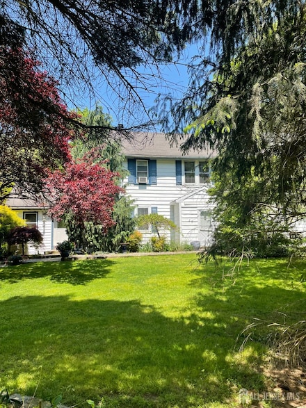 181 Disbrow Hill Rd, Monroe Township, NJ 08831