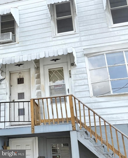 758 Walnut St, Pottsville, PA 17901