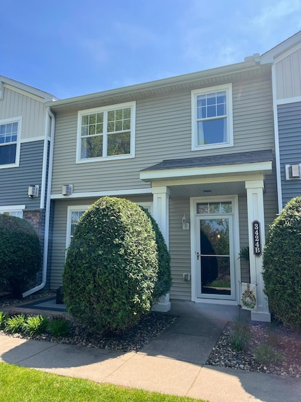 3424 Cherry Ln Unit B, Woodbury, MN 55129