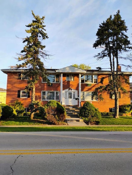8856 Plainfield Rd, Brookfield, IL 60513