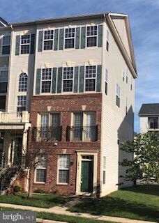 15813 John Diskin Cir Unit 83, Woodbridge, VA 22191