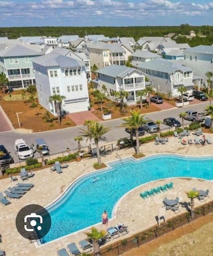 11 E Crabbing Hole Ln, Alys Beach, FL 32461