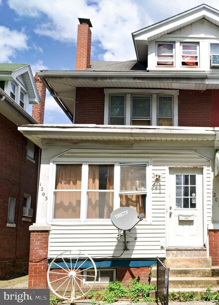 1203 N 14th St, Harrisburg, PA 17103