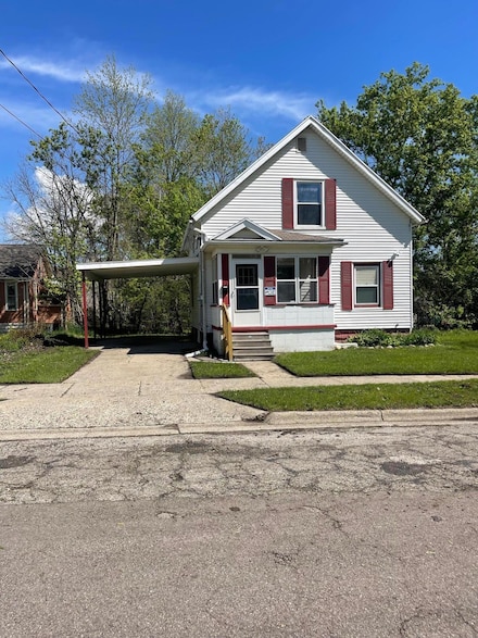 206 Mitchell St, Jackson, MI 49203