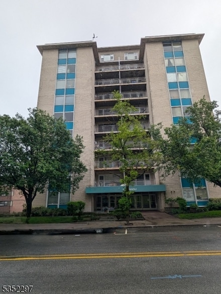 276 Prospect St Unit 9F, East Orange, NJ 07017