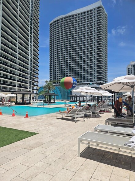 1850 S Ocean Dr Unit 1409, Hallandale Beach, FL 33009