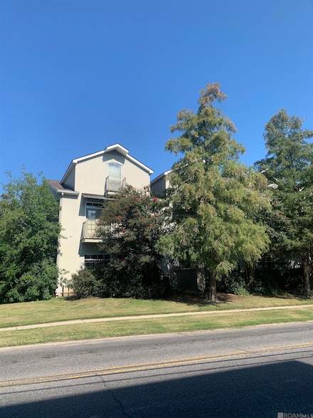 352 E Boyd Dr Unit 203, Baton Rouge, LA 70808