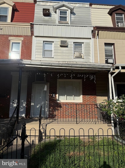 4918 Knorr St, Philadelphia, PA 19135