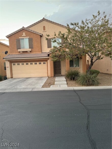 5599 Glitter Rock St, Las Vegas, NV 89122
