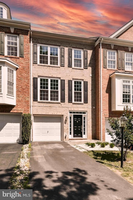 43642 Lees Mill Square, Leesburg, VA 20176