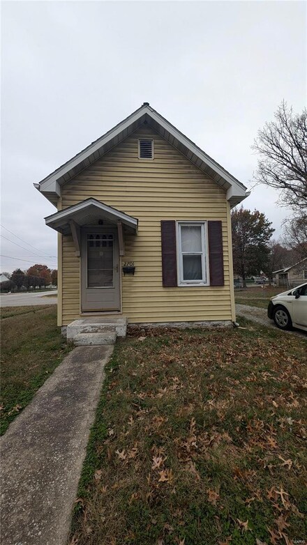 2701 Benton St, Granite City, IL 62040