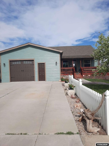 541 Tierney St, Wamsutter, WY 82336