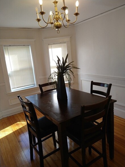 25 Bayard St Unit 2, Dedham, MA 02026