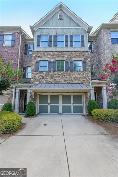 915 Dumaine Trace, Atlanta, GA 30328