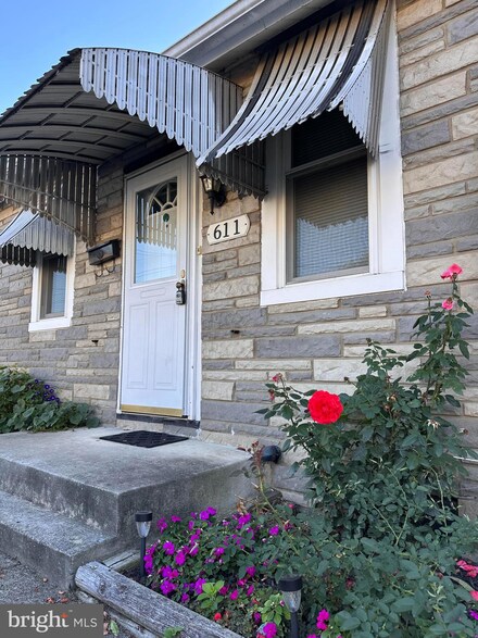 611 Walnut St, Delanco, NJ 08075