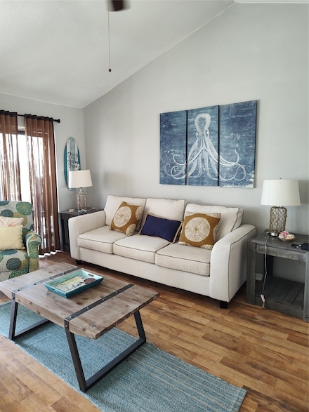 500 Tiki Dr Unit 213C, Galveston, TX 77554