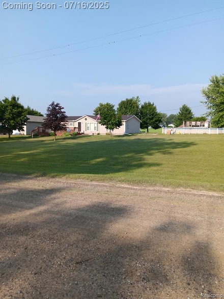 2505 Koylette Rd, Marlette, MI 48453