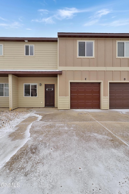 5803 Victoria Ave Unit C, Williston, ND 58801