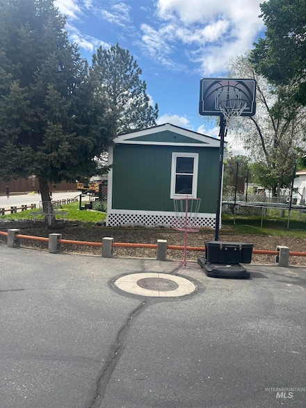 951 W, Kuna, ID 83634