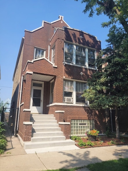 4626 S Albany Ave Unit 2, Chicago, IL 60632