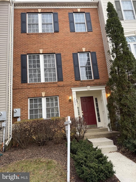 4203 Zouave Ln, Fairfax, VA 22033