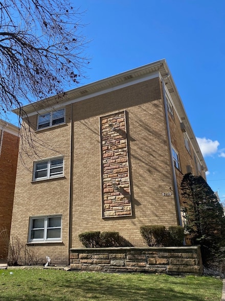 5230 N Delphia Ave Unit 2W, Chicago, IL 60656