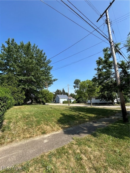 4259 E 162nd St, Cleveland, OH 44128