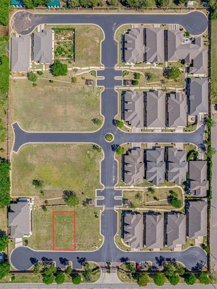 9229 Ruth Dr, Midwest City, OK 73130