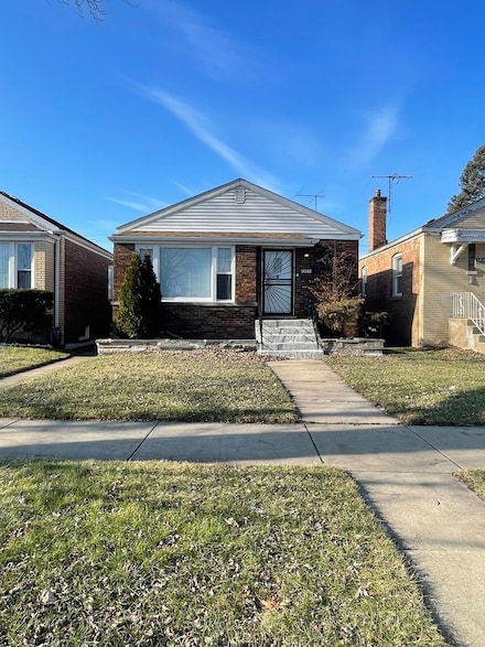 14308 S Tracy Ave, Riverdale, IL 60827