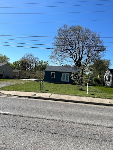 1469 W County Line Rd, Greenwood, IN 46142