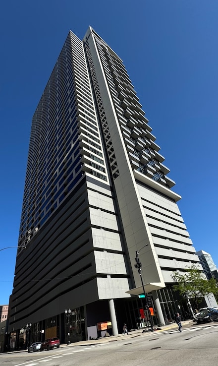 235 W Van Buren St Unit 4302, Chicago, IL 60607
