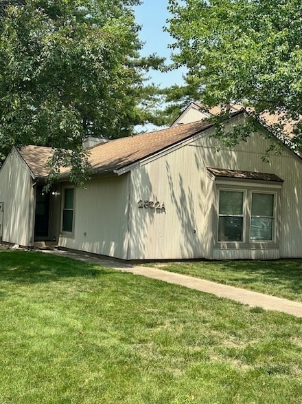 2302 Melrose Dr Unit A, Champaign, IL 61820