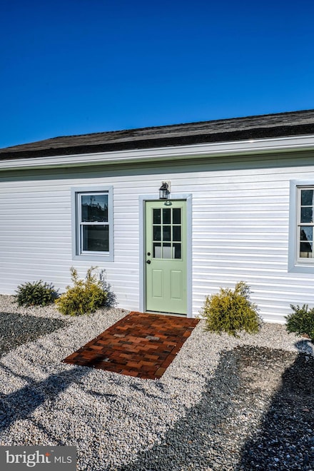 213 E Main St, Tuckerton, NJ 08087