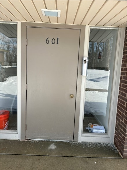 601 College Park Dr Unit 9, Coraopolis, PA 15108