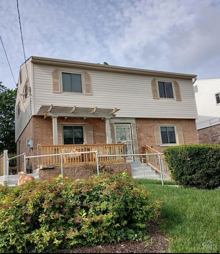 3969 S Fordham Place, Cincinnati, OH 45213