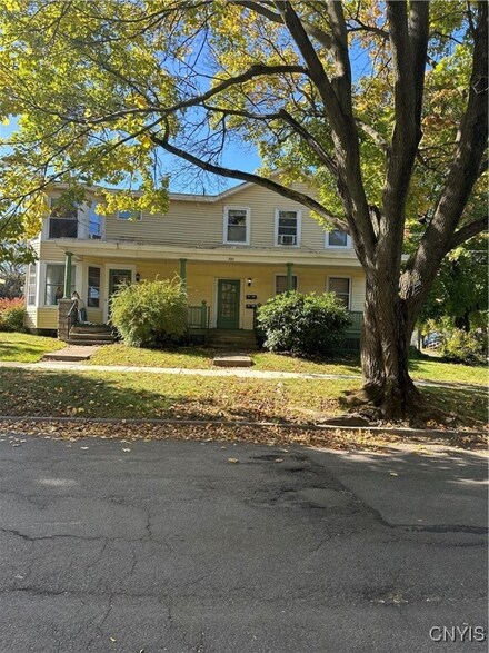 222 W 3rd St, Oswego, NY 13126